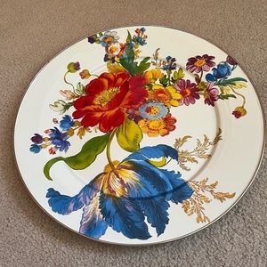 McKenzie child platter 16” in diameter flower market design